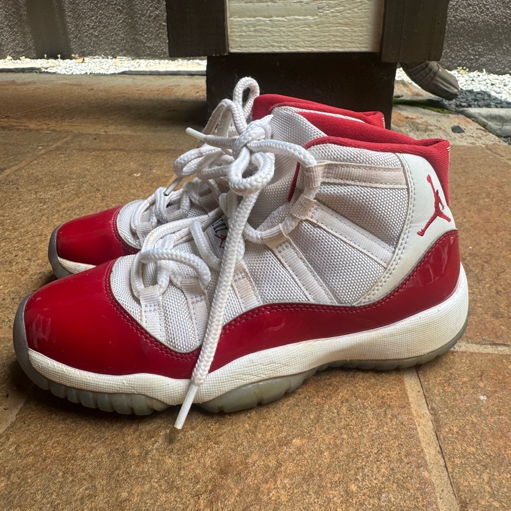 Boys Air Jordan 11 Cherry Retro